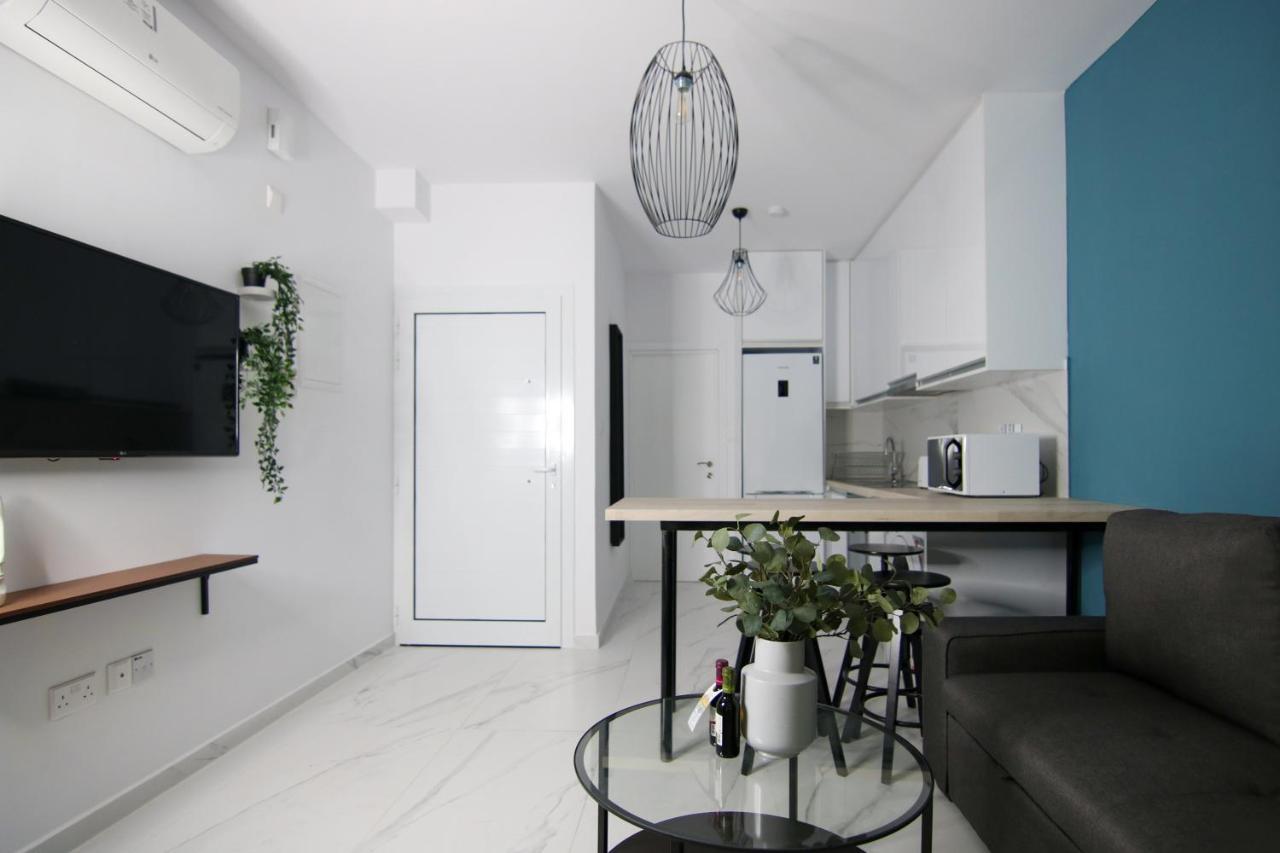 Phaedrus Living Seaside Romantic Flat Limnaria 123 Paphos Exterior foto